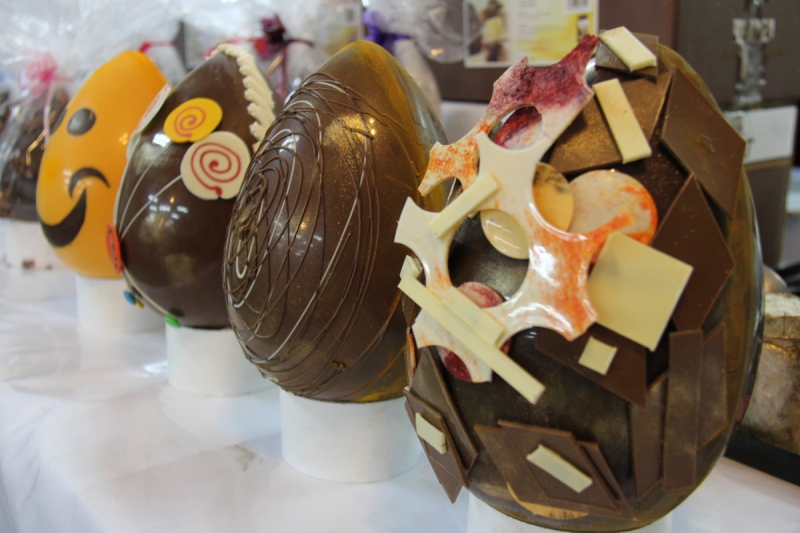 boulangerie-CHATEAUNEUF GRASSE-min_chocolate_factory_eggs_easter-897028